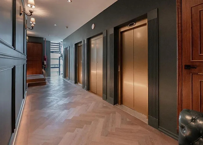 Hotel The Ruby Luxury *