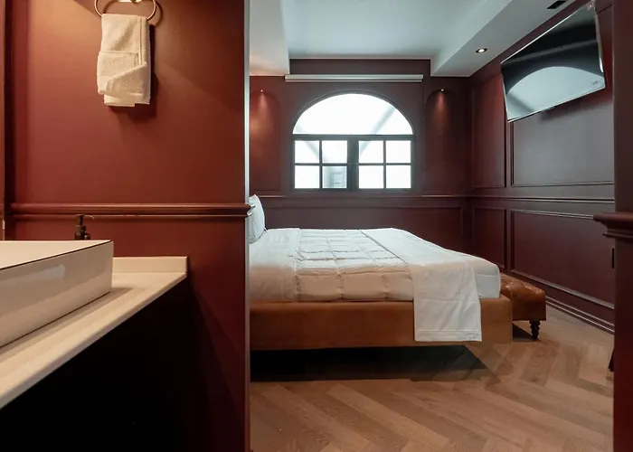 Hotel The Ruby Luxury *