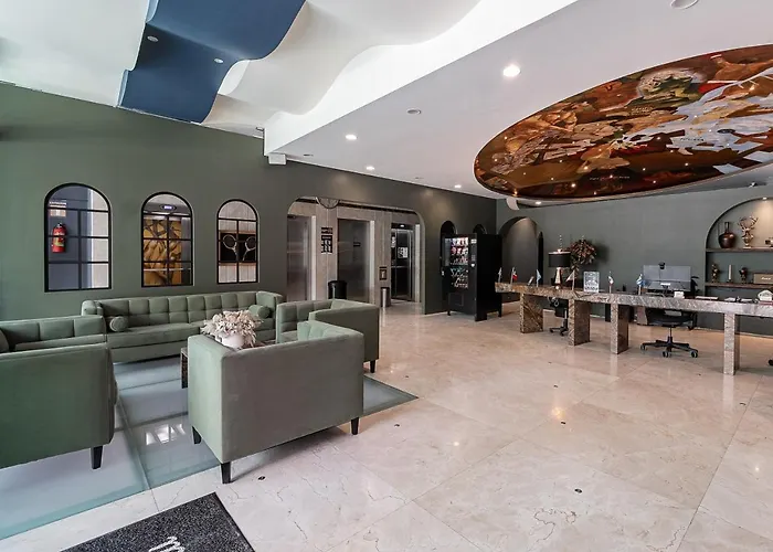 Hotel The Ruby Luxury *